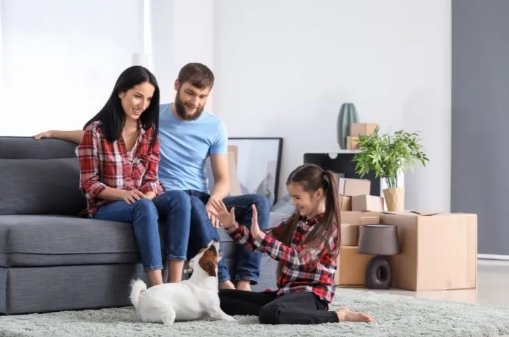 Zufriedene Kunden nach Umzug Zufriedene Kunden nach Umzug